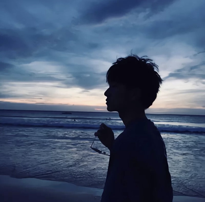 情侣头像剪影在线观看网盘熟肉已完结免费加长版1080p西瓜影音