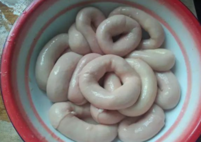 卤煮|猪天梯|猪肉|花肠|护心肉