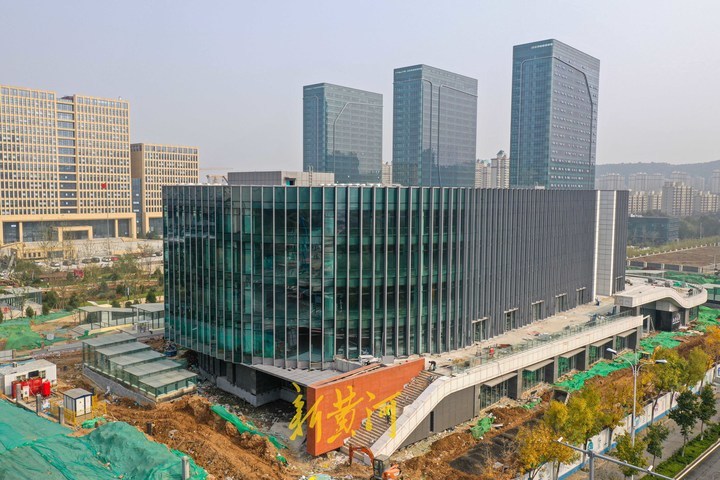 济南东城最大新华书店挂牌,再添一大型文化综合体