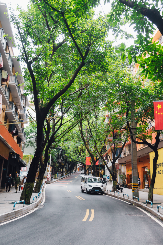 周末耍事去龙门路逛趣味小店拍王源同款大片