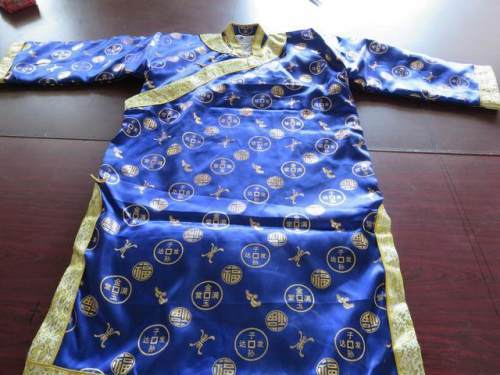 人死后为什么要穿"寿衣"?别以为是迷信,都是有讲究的!