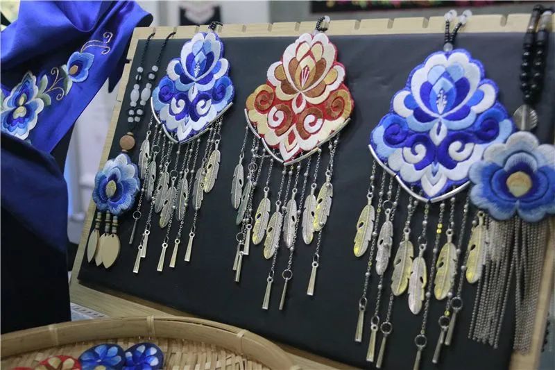 云南文创开新局各州市盛装亮相文博会