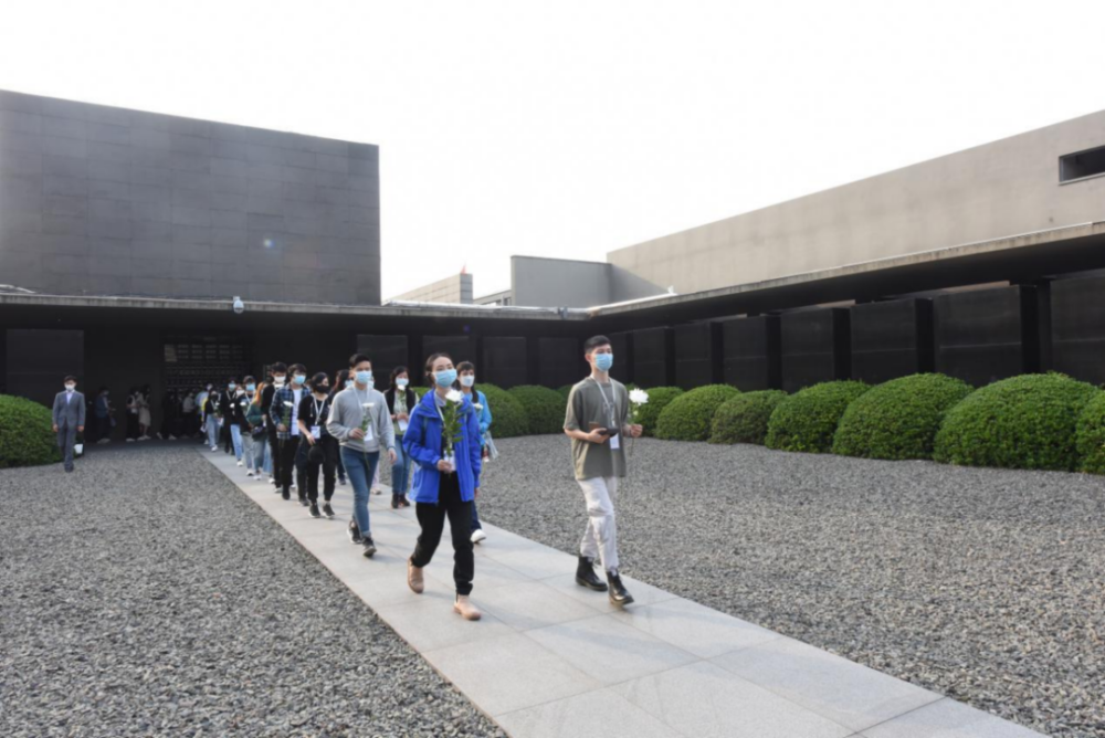 紫金草国际和平学校 | 从被动的接受教育者转变为主动的传播者