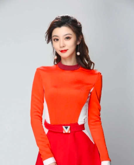 总裁与他的七个仙女金融大佬包养7名女主持人还要求退钱