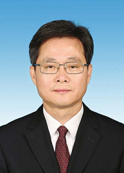 陈安丽(女) 李凤岐 吴伟 卢东亮 韦韬(壮族) 郑连生编辑:任建忠