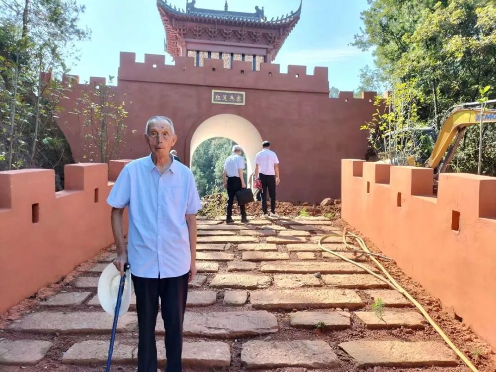 平江红莲兵寨,又一奇山秀水_腾讯新闻