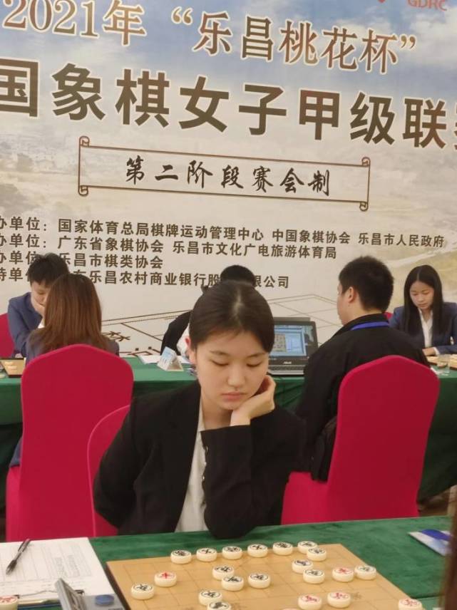 而在广东乐昌站正式开赛前的几天,杭州队替补棋手王文君,在全国快棋赛