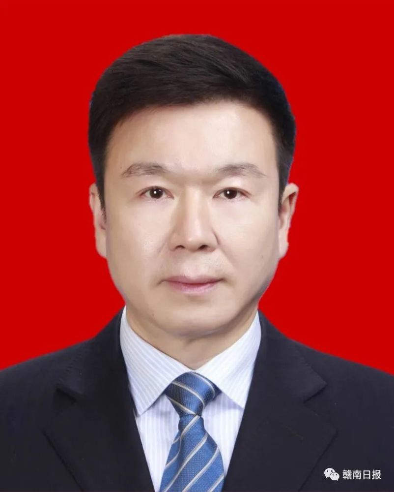 罗瑞华,男,汉族,1968年3月生,大学,中共党员,现任赣州市政府副市长