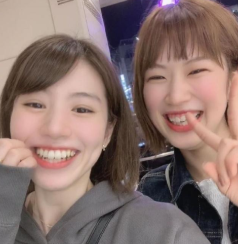 24岁日本羽毛球女神走红!清纯甜美,小虎牙很可爱,球迷怦然心动