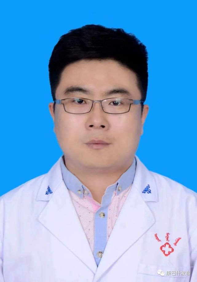 纳贡毕力格走进康巴什融媒体中心直播间