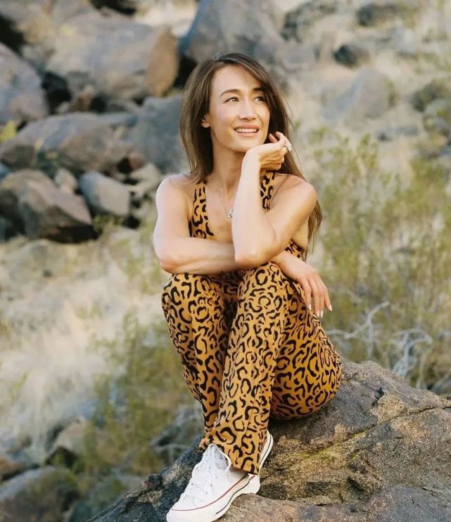 42冻龄女神maggieq出售145万美元241㎡林中小木屋满屏诗情画意好疗愈