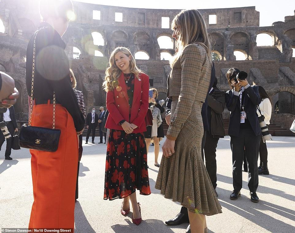 g20峰会成第一夫人秀场各国夫人盛装出席布里吉特手臂抢镜