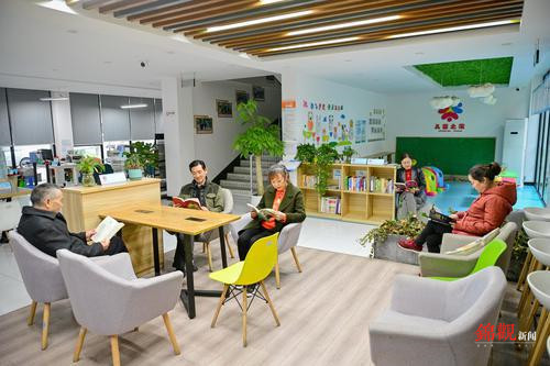 群众点菜政府买单,推动老旧小区改造 把居民愿景变为院景