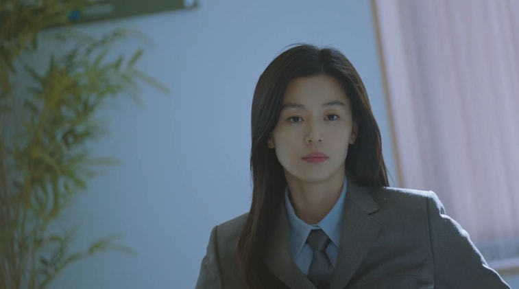 韩国女神全智贤新剧投资高达320亿韩元首播就拿下收视冠军