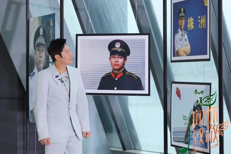 是全国扫黑除恶专家库成员,奋战刑侦一线近30年,破获各类案件三千余起
