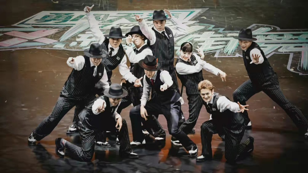 街舞4总决赛王一博率队全员晋级一波王炸实力卫冕冠军实至名归