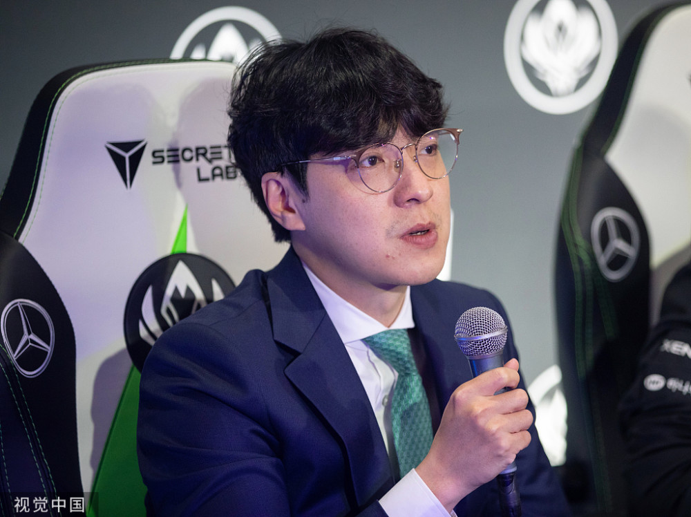 dk赢后教练火了曾5次带领队伍进入世界赛决赛faker是其当年最得意的