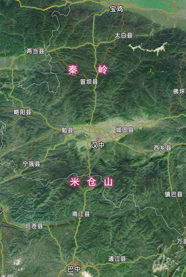 第一次进入米仓山区为逛一个湖而独辟蹊径下车第一眼就呆住了