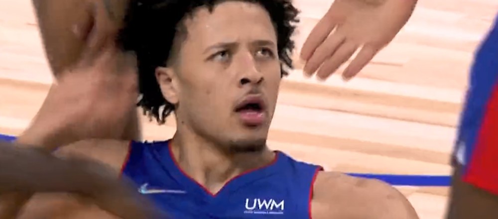 北京男篮 唏嘘！昔日高中队友征战NBA 国产天才内线却只想做网红