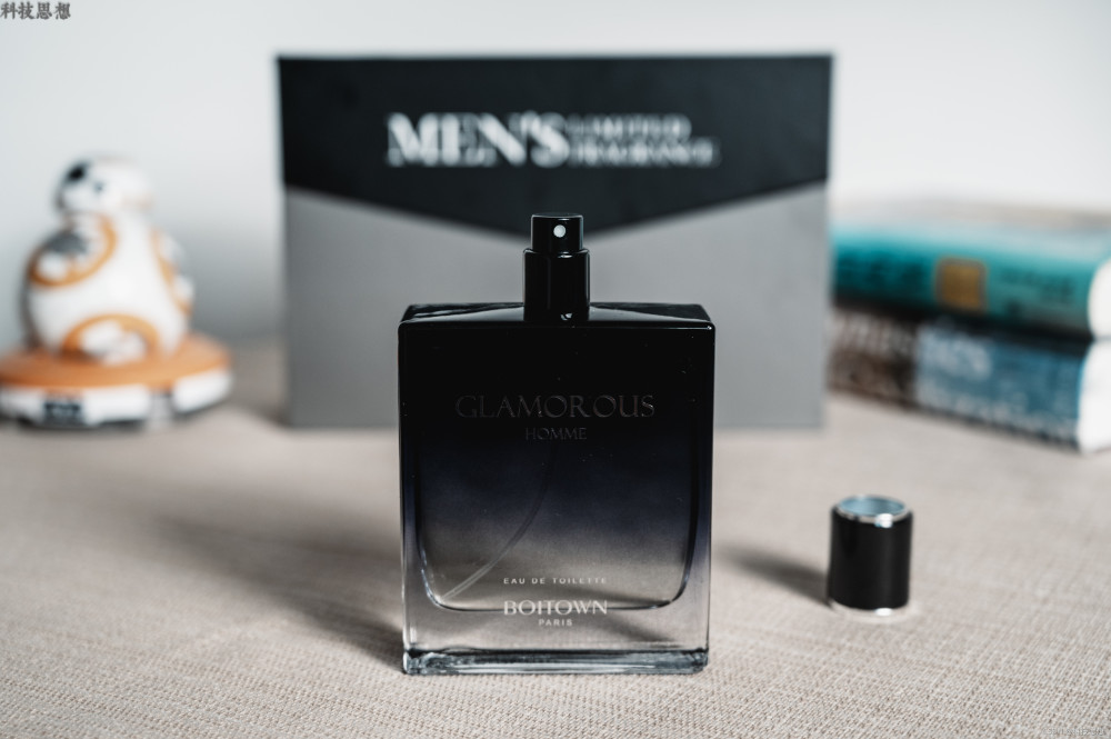 别致的硬汉风男士香水弥散出清爽的刚毅气息