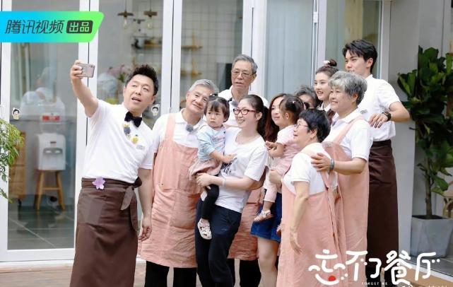 黄渤综艺忘不了农场成都录制而忘不了餐厅还有售后线下餐厅仍在暖心