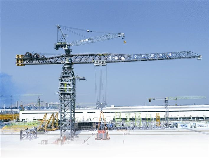 最大的单一建筑起重机械生产基地"这是中联重科创造的又一世界纪录,更