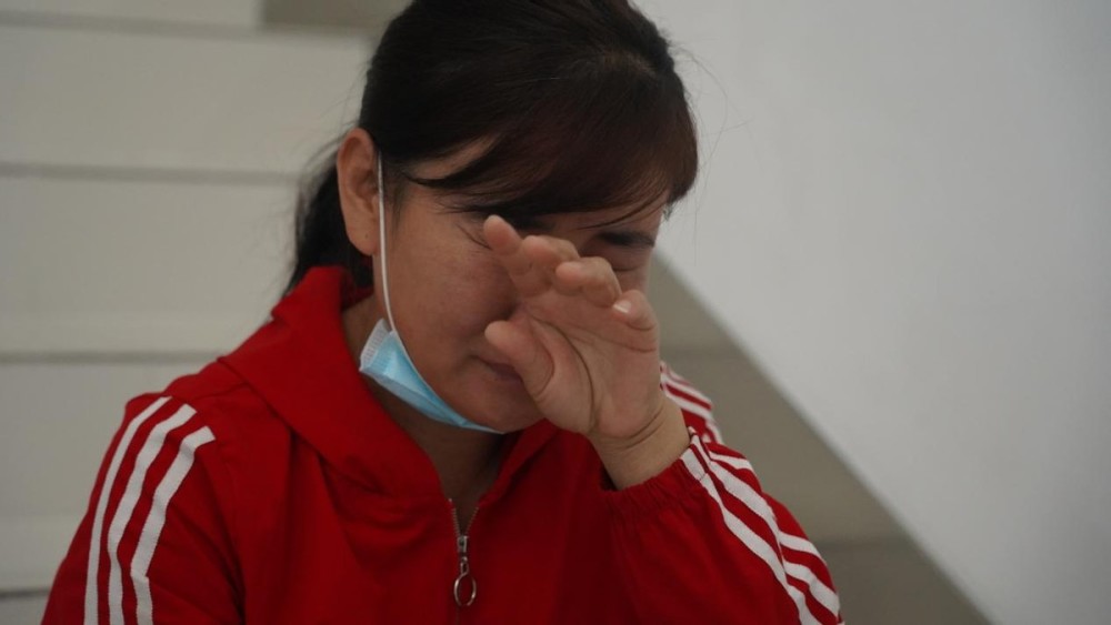 苦命女孩3岁丧父与母亲相依为命如今14岁却身患白血病危在旦夕