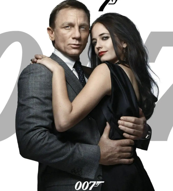 《007》3天票房不到2亿,剧情老套没深度,邦女郎再美艳也带不动