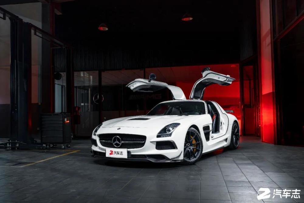 大陆仅十台的sls amg black series,零距离感受奔驰超跑的巅峰