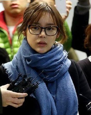 还记得朴诗妍吗?为美注射185次毒品,打400多针,今42岁面目全非