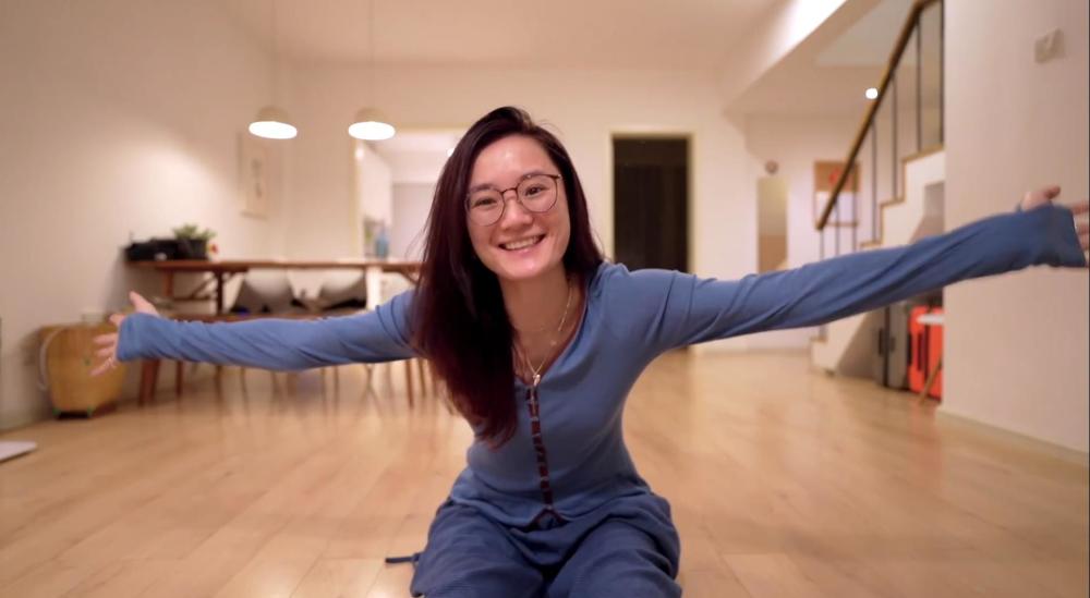 但对于馨子来说,可能这些评价都完全伤不到她.