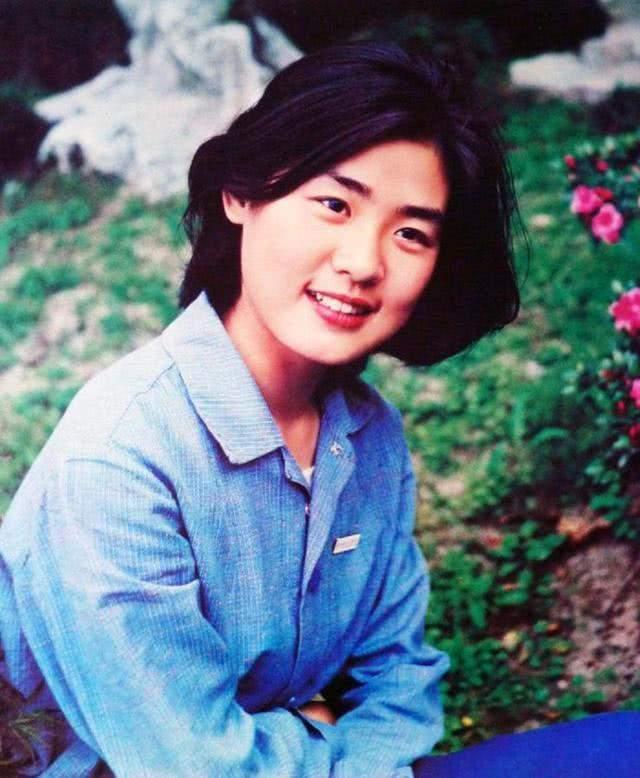 凭借《牧马人》爆红,和朱时茂3次演情侣,却因孩子淡出荧幕,丛珊怎样了