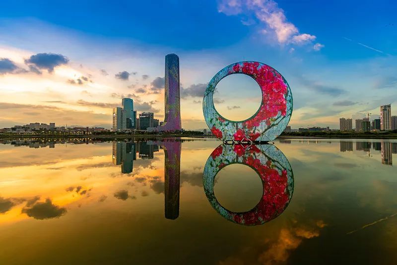 园博苑月光环(王玉兰 摄影)参赛对象面向青少年学生,尤其欢迎集美