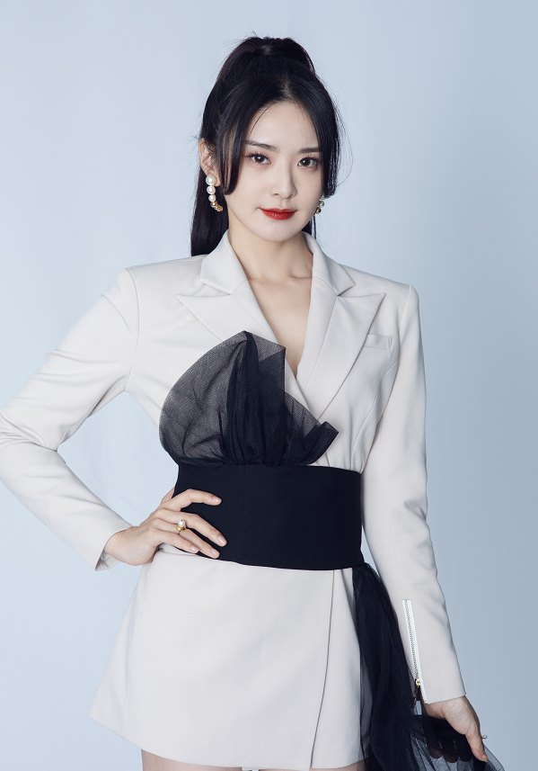 湖南卫视新晋女主持人感觉不比谢娜差颜值气质都很惹眼