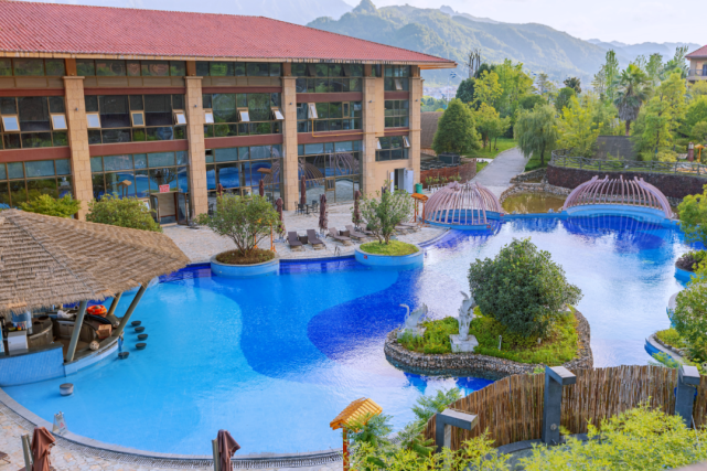 都匀香阳温泉度假酒店不仅有金汤温泉,还有生态美食,健康养生等项目.