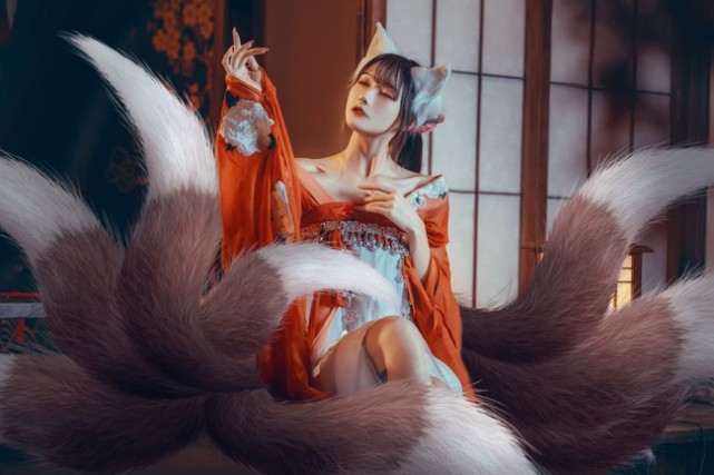 小狐妖:哼!我光脚的还怕你穿鞋的?