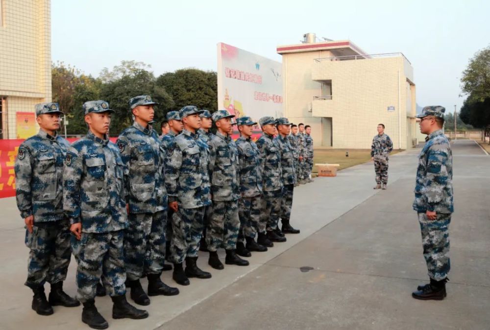 兵之初下连上山书写属于我的故事