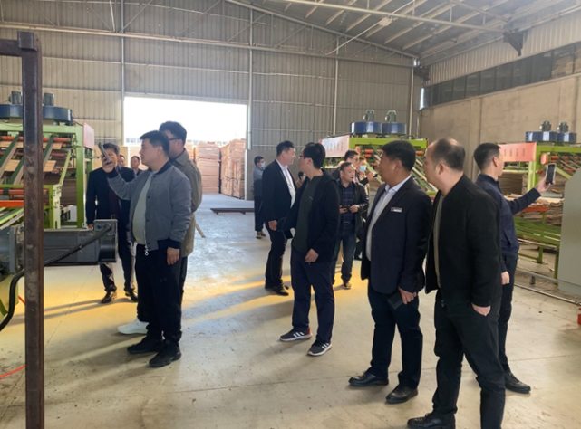 施工单位走进生产企业系列考察活动走进廊坊尊朋木业有限公司