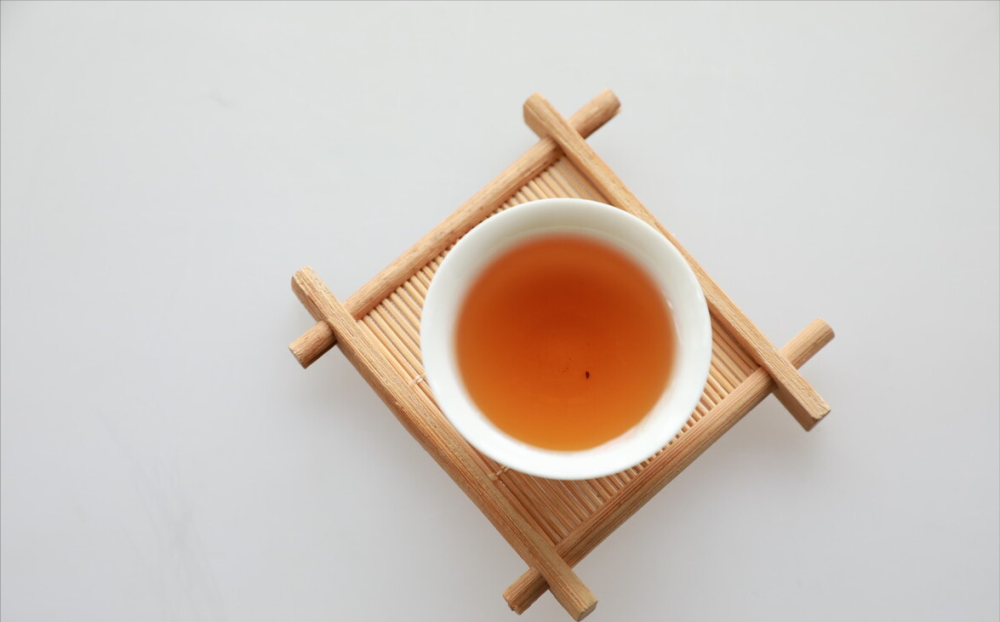 為什麼你沖泡的紅茶茶湯會發黑?