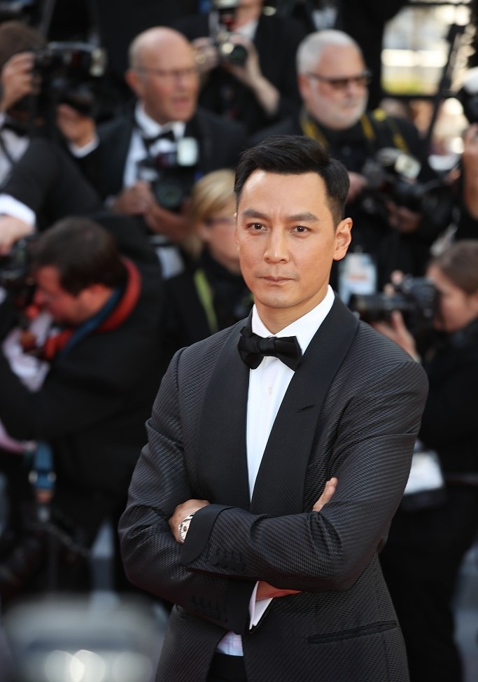 从艺人变职业赛车手吴彦祖自感中年才圆梦获冯德伦帮拍纪录片