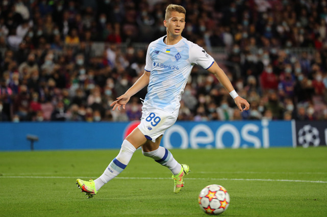 欧冠:基辅迪纳摩vs巴塞罗那,巴萨动荡不安,客场恐怕很难赢球!