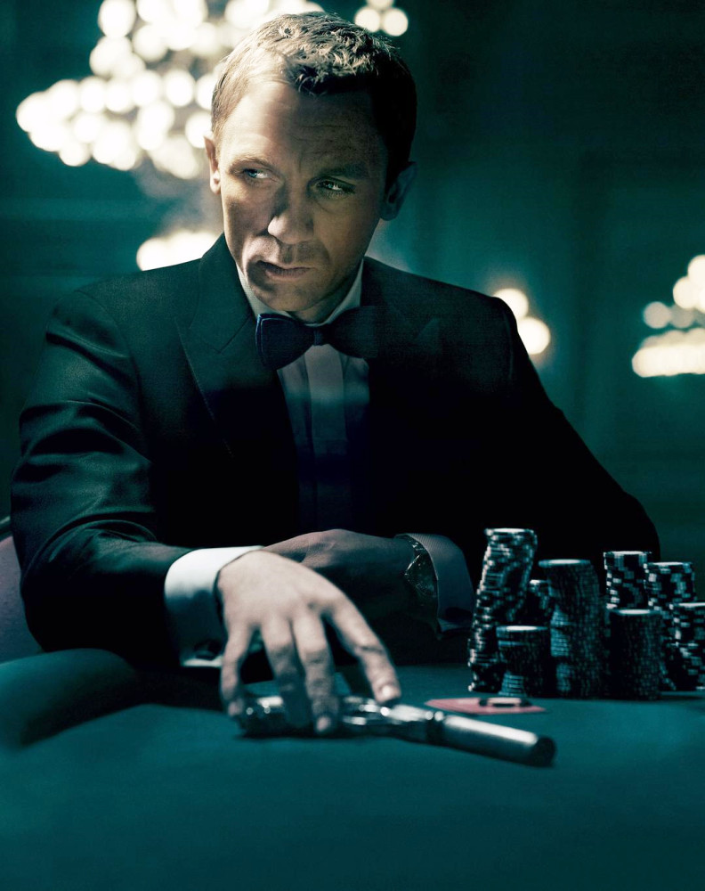 007无暇赴死一个叫邦德的男人和观众告别的故事