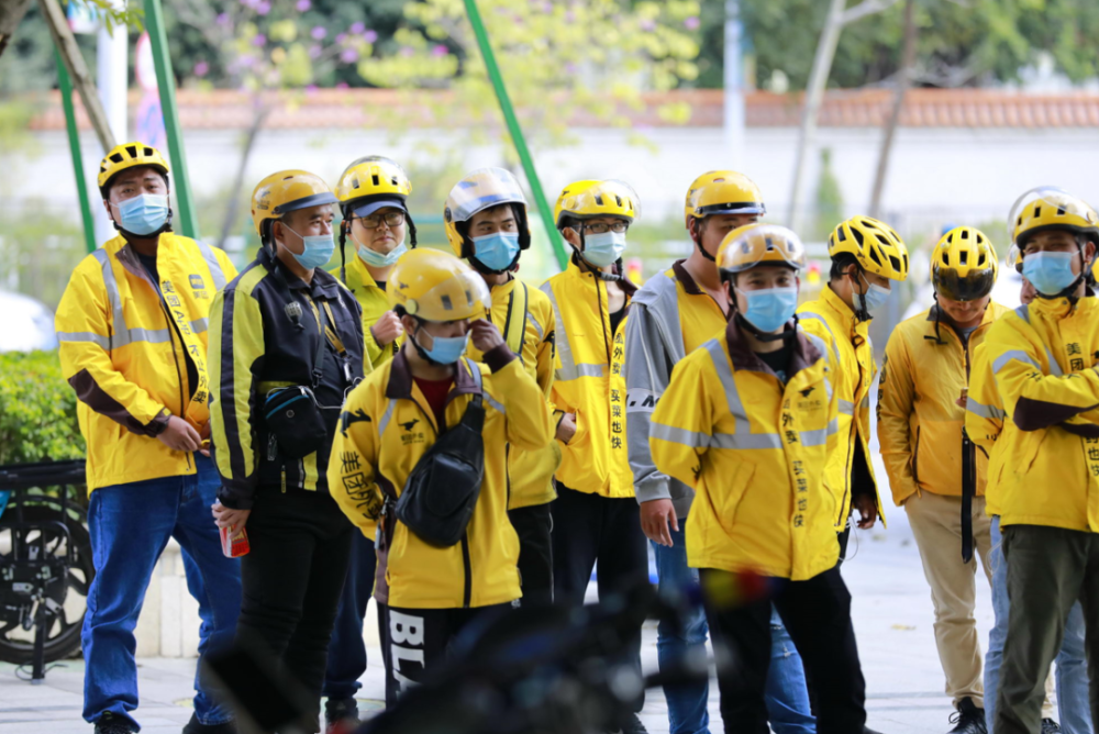 得益于团购优势对线下市场的耕耘,再加上美团地推铁军的雄厚实力.