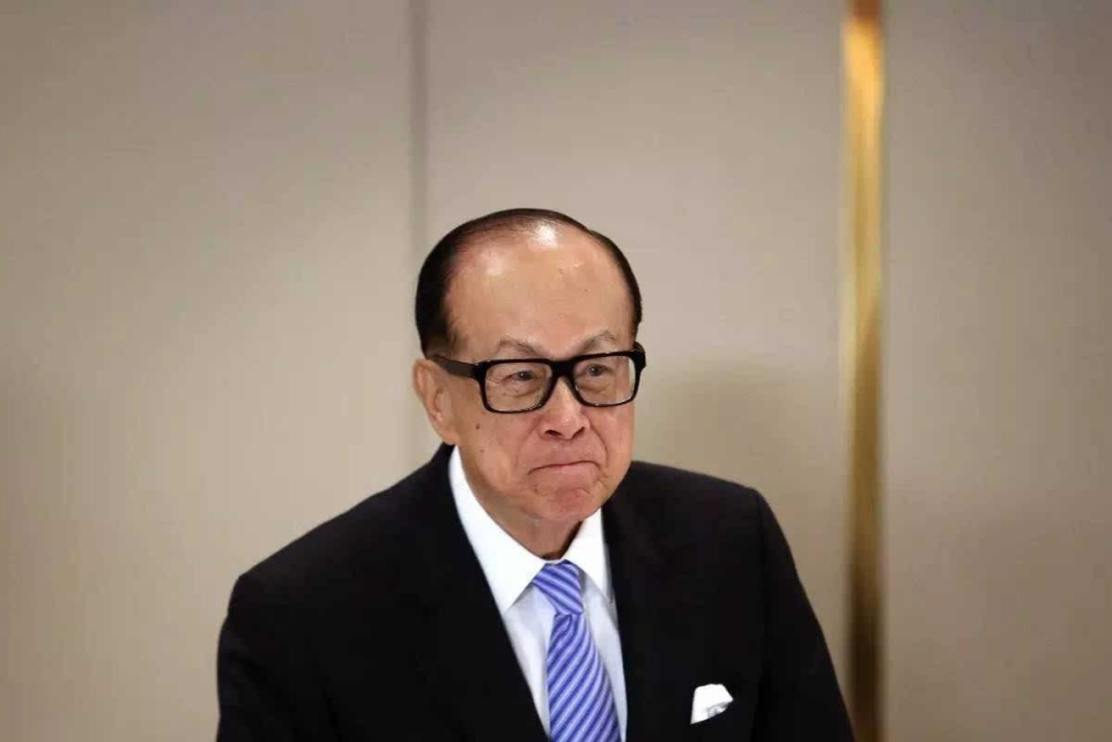 蓝春资产排行_媒体公布艺人资产排行榜,周董只排第2,榜首是身价2千亿的他