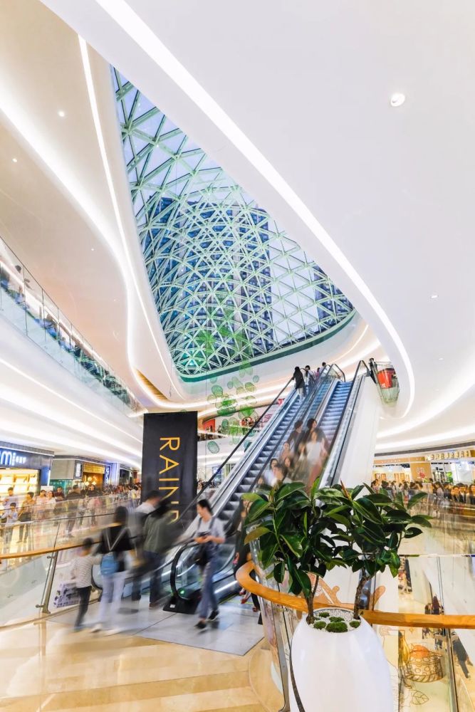 极简现代流动造型创新综合体壹方城购物中心