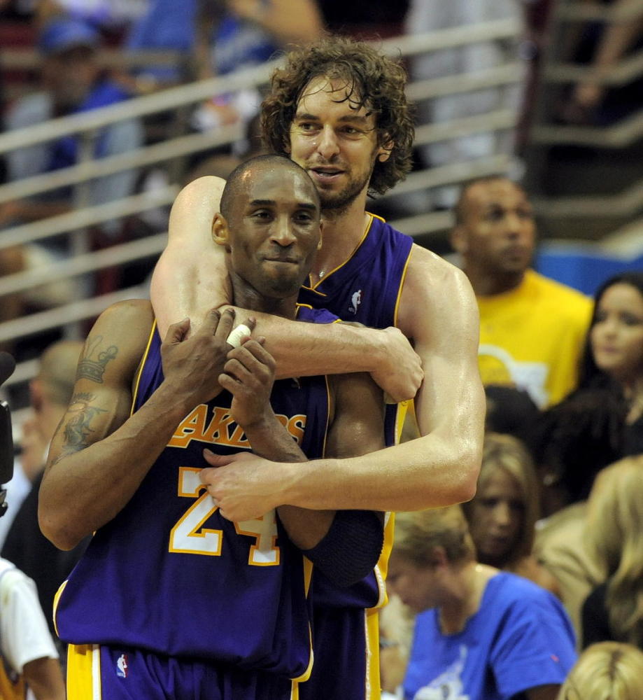 加索尔与科比妻女同游曾经的最佳僚机如今成一生牵挂