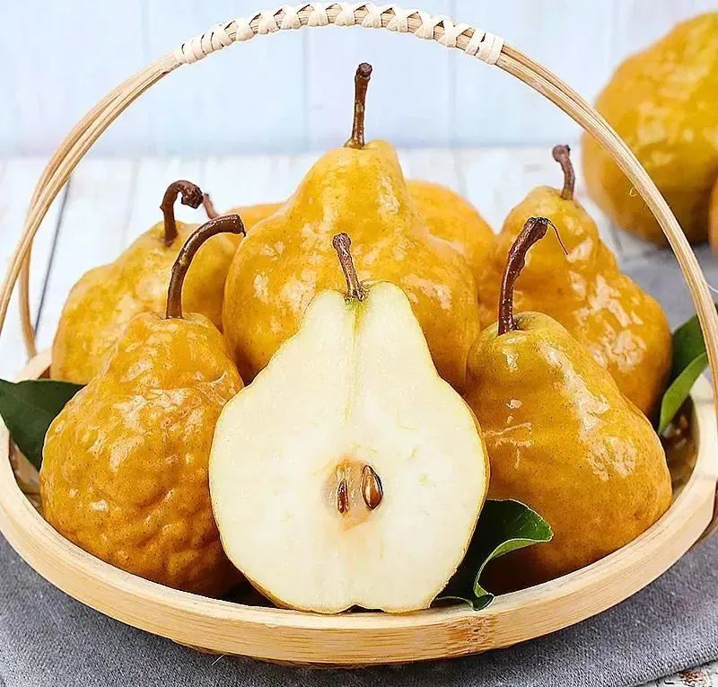 以丑为名山东农家中华丑梨香甜饱满软糯多汁吃软不吃硬被颜值耽误了的