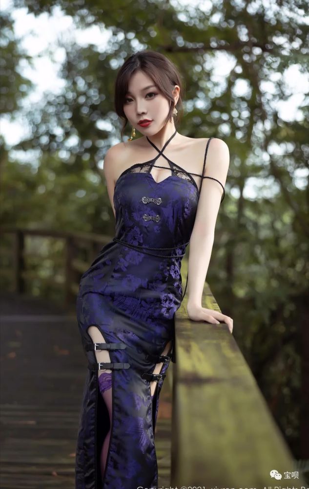 穿旗袍的芝芝_腾讯新闻