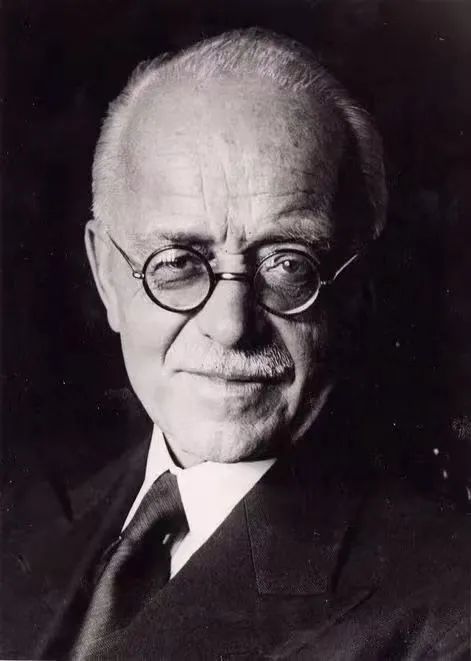 扶摇巅峰之上,全新奥迪a8l horch创始人版诠释何为尊贵!