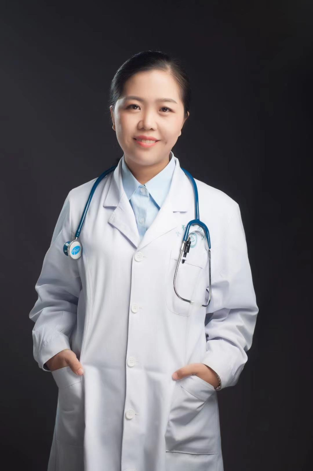 郑州大学第一附属医院儿科专家长期来院坐诊,查房